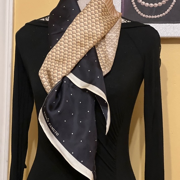 Vince Camuto Accessories - Vince Camuto Black and Gold Patterned Scarf